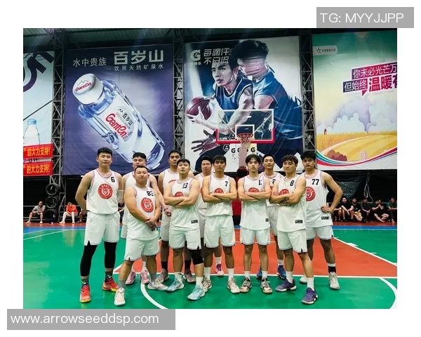 篮球巨星齐聚一堂的精彩合影瞬间回顾与分享